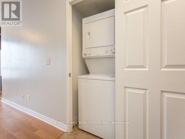 3305 - 388 Prince Of Wales Drive, Mississauga, Ontario  L5B 0A1 - Photo 16 - W12137537