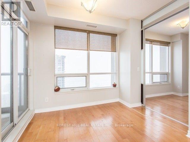 3305 - 388 Prince Of Wales Drive, Mississauga, Ontario  L5B 0A1 - Photo 4 - W12137537