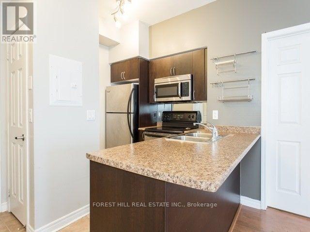 3305 - 388 Prince Of Wales Drive, Mississauga, Ontario  L5B 0A1 - Photo 7 - W12137537