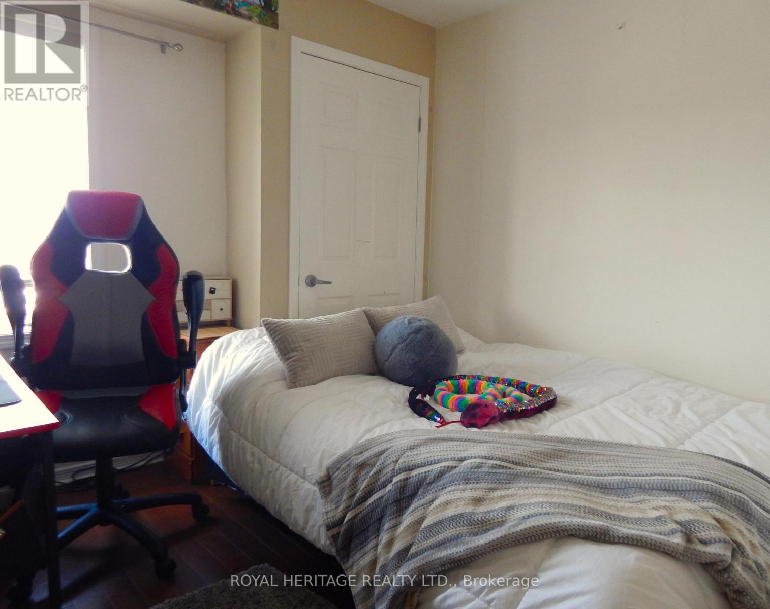 307 - 132 Aspen Springs Drive, Clarington, Ontario  L1C 0H1 - Photo 8 - E12153494