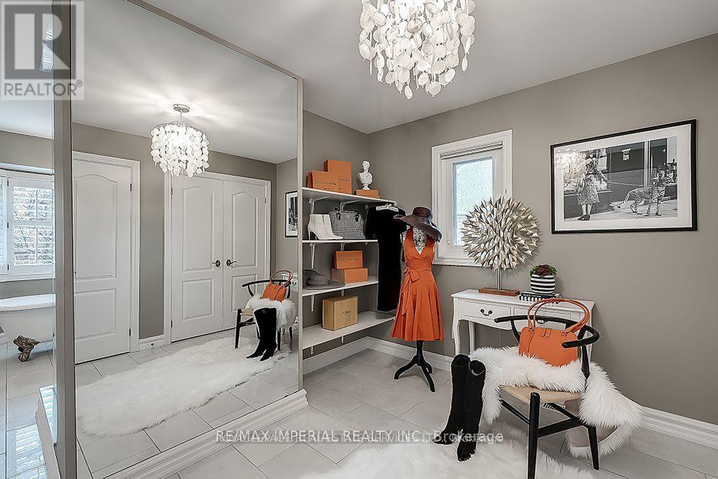 1034 Summit Ridge Drive, Oakville (Wt West Oak Trails), Ontario  L6M 3K9 - Photo 18 - W12157120