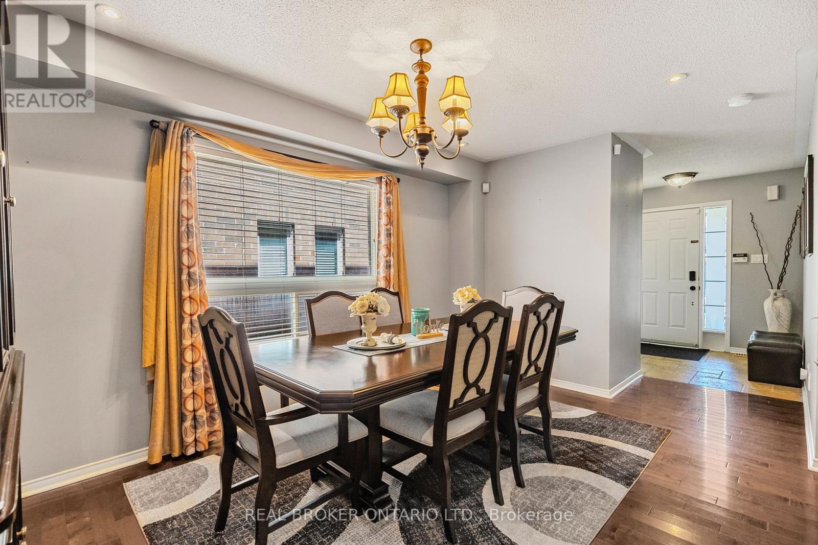 56 Lockheed Crescent, Brampton, Ontario  L7A 3G4 - Photo 4 - W12157140