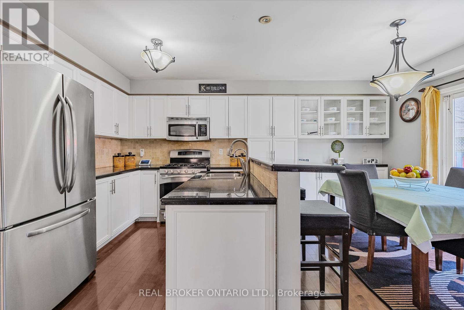 56 Lockheed Crescent, Brampton, Ontario  L7A 3G4 - Photo 6 - W12157140