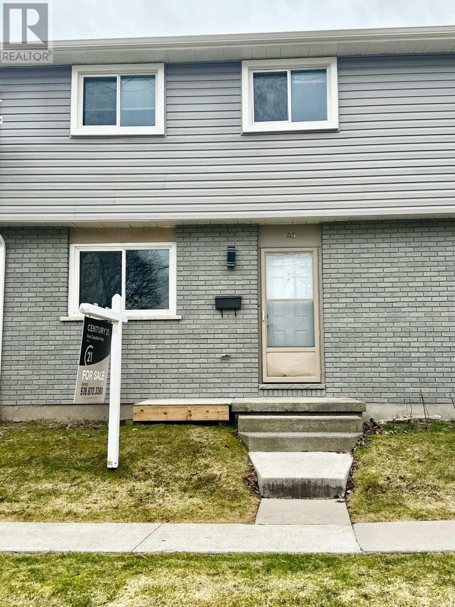 403 Griffith Street