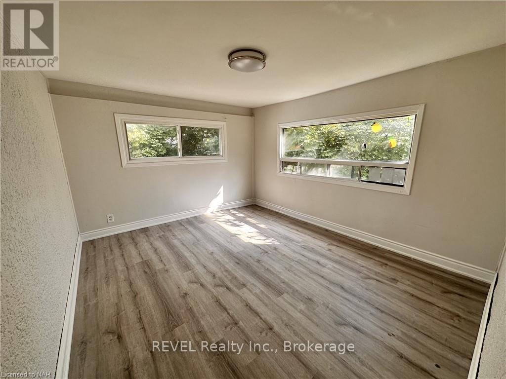 94 Empire Street, Welland, Ontario  L3B 2L4 - Photo 19 - X12157157