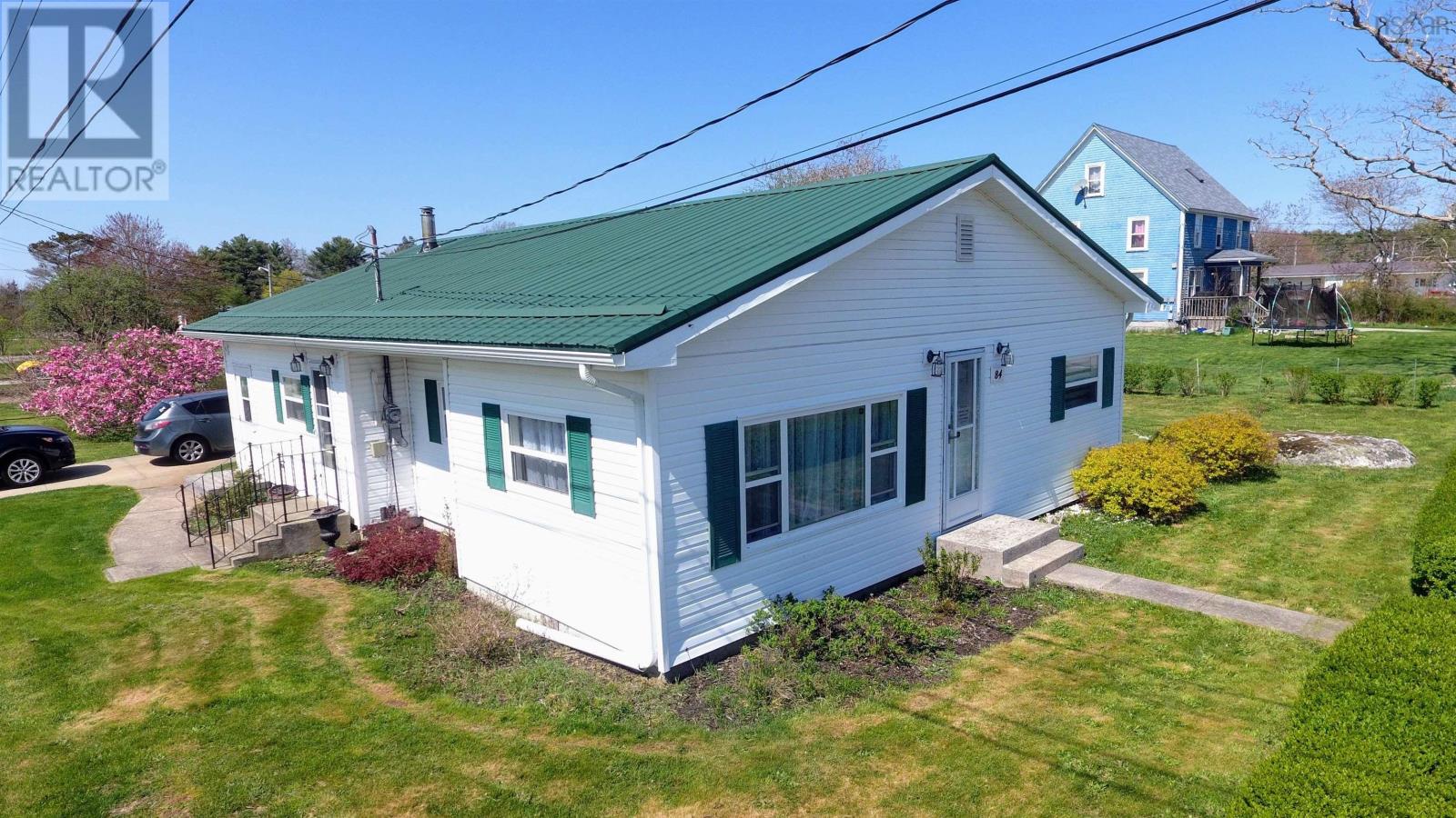 84 George Street, Shelburne, Nova Scotia  B0T 1W0 - Photo 1 - 202511431