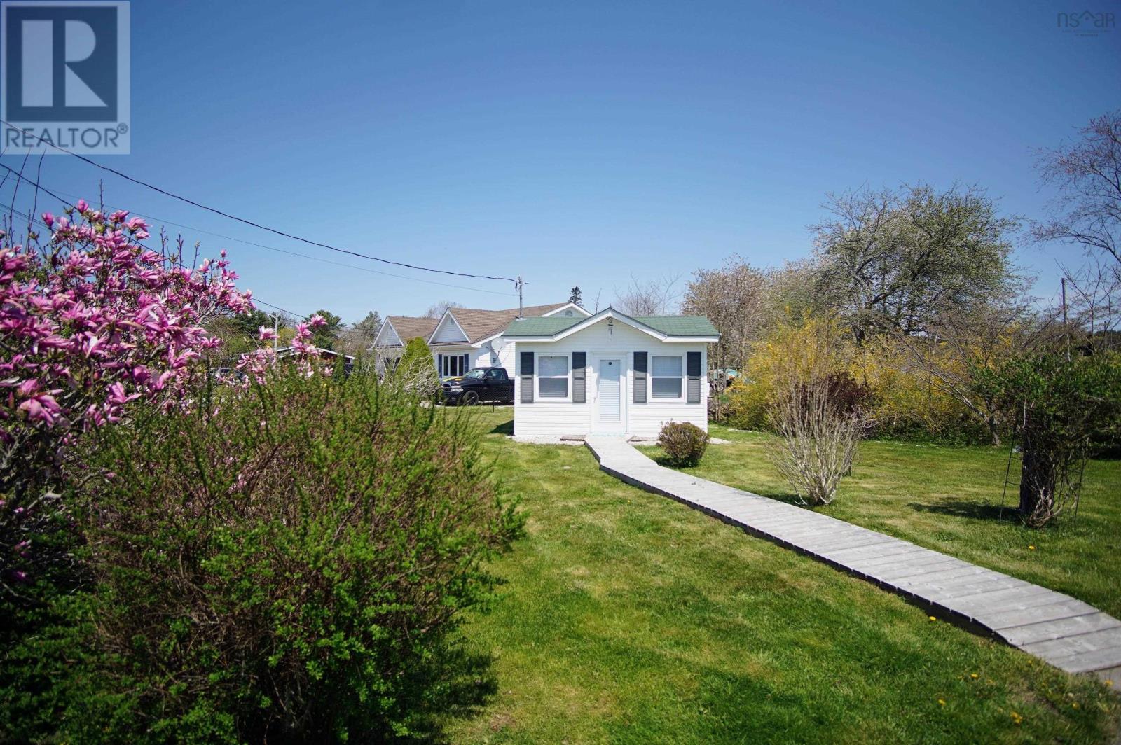 84 George Street, Shelburne, Nova Scotia  B0T 1W0 - Photo 10 - 202511431