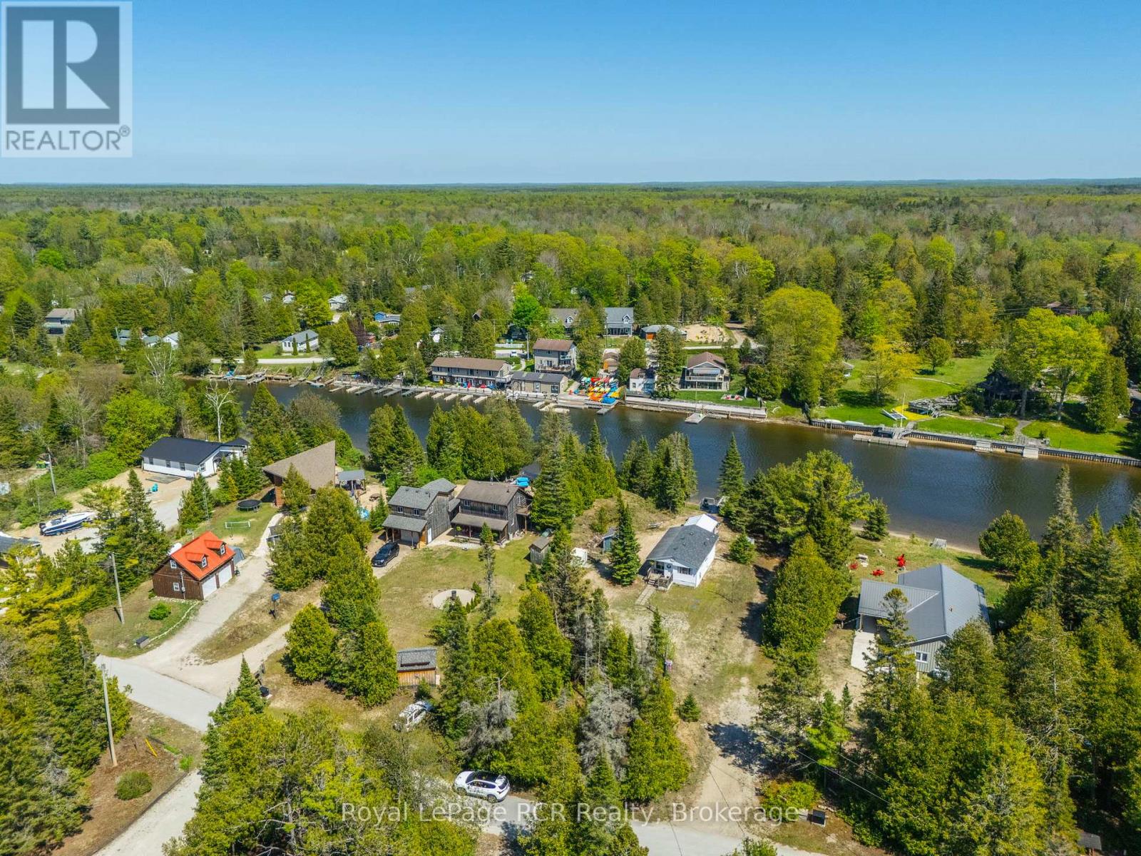 31 Sog-Je-Wa-Sa Drive, Native Leased Lands, Ontario  N0H 2G0 - Photo 44 - X12156821