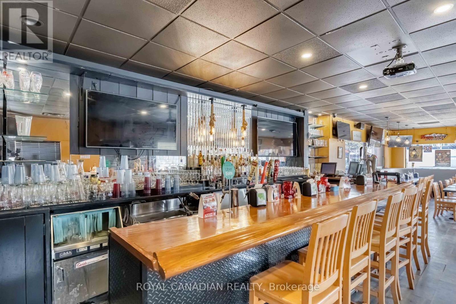 666 Millwood Road, Toronto, Ontario  M4S 1K8 - Photo 14 - C12157179