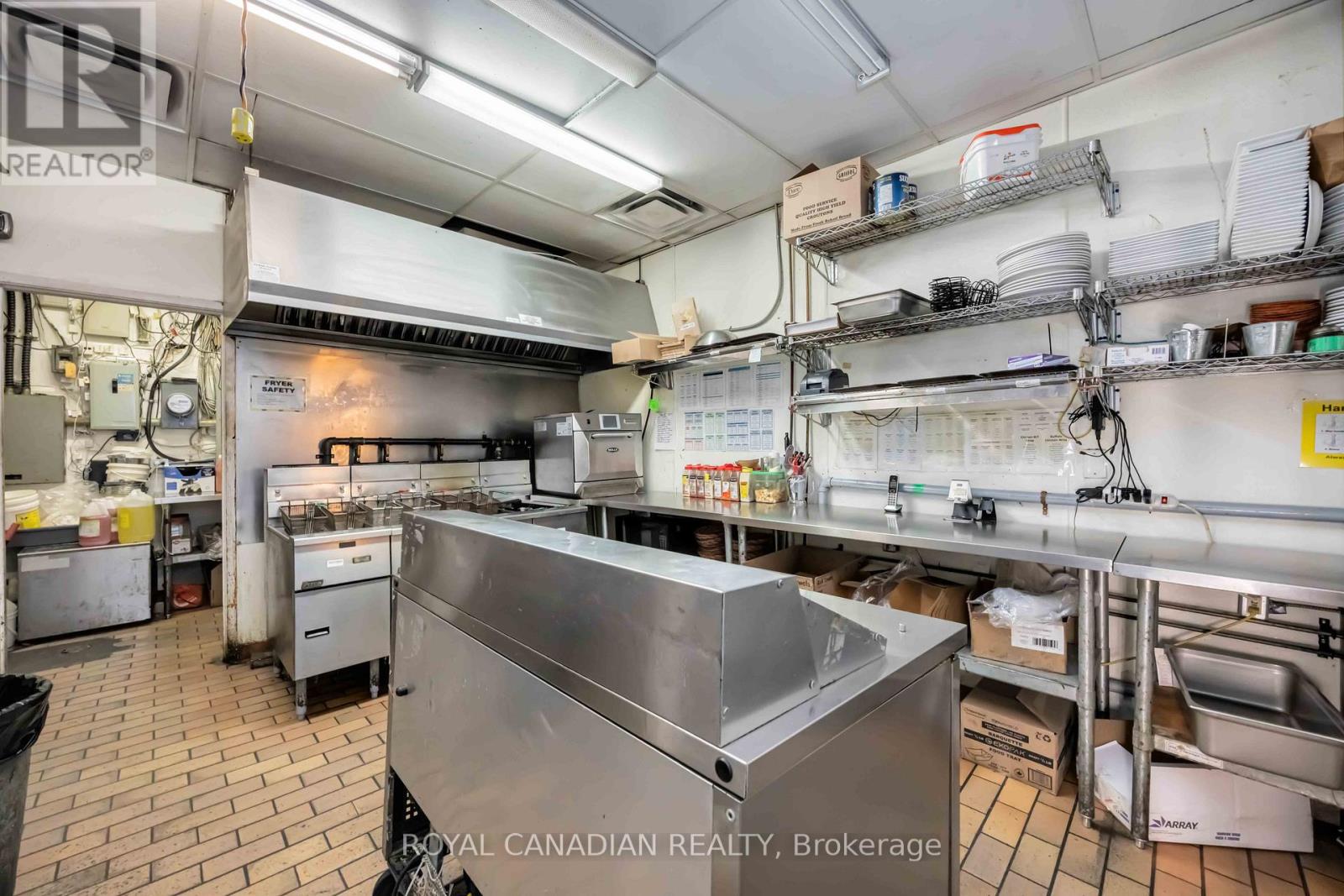 666 Millwood Road, Toronto, Ontario  M4S 1K8 - Photo 23 - C12157179