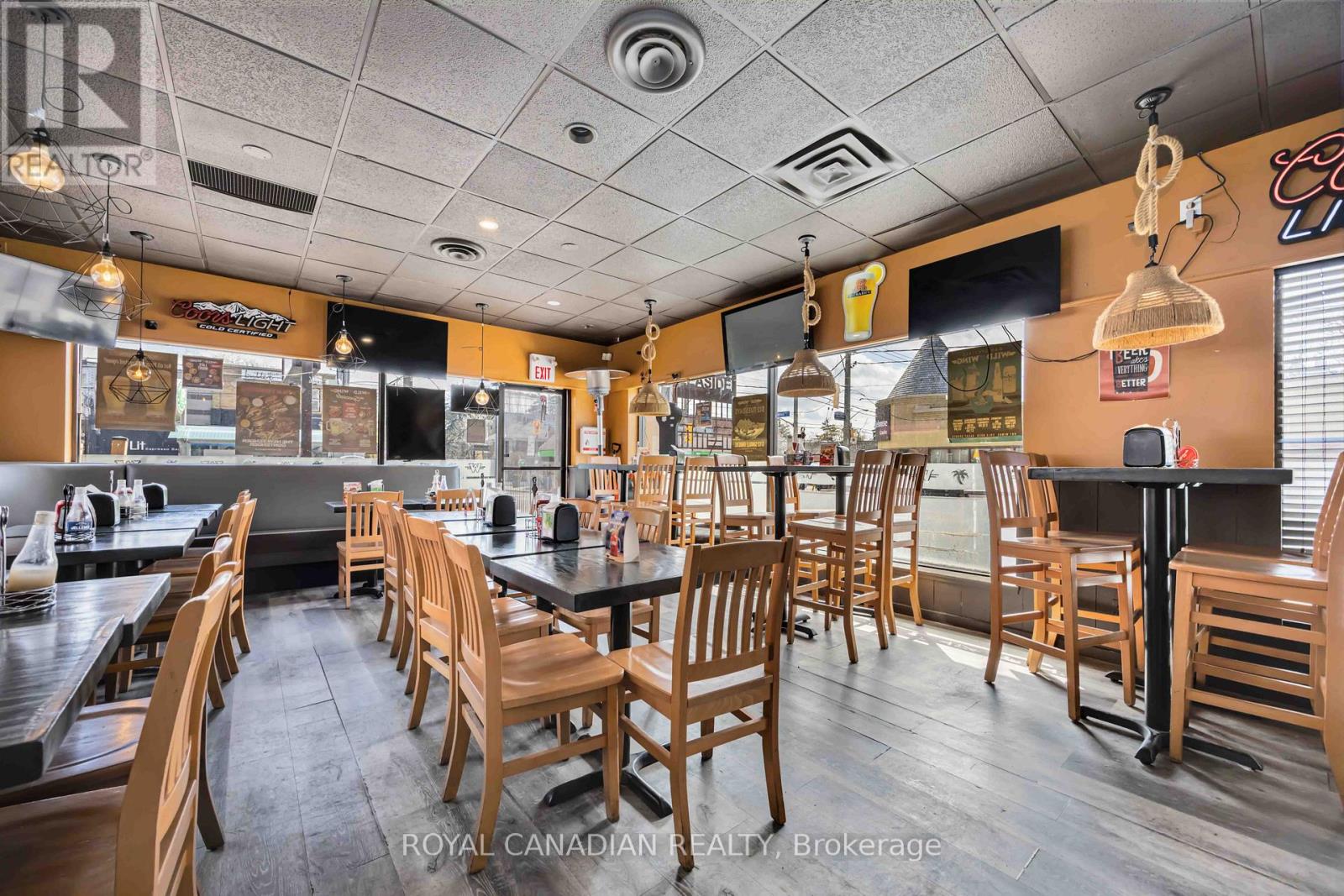 666 Millwood Road, Toronto, Ontario  M4S 1K8 - Photo 7 - C12157179