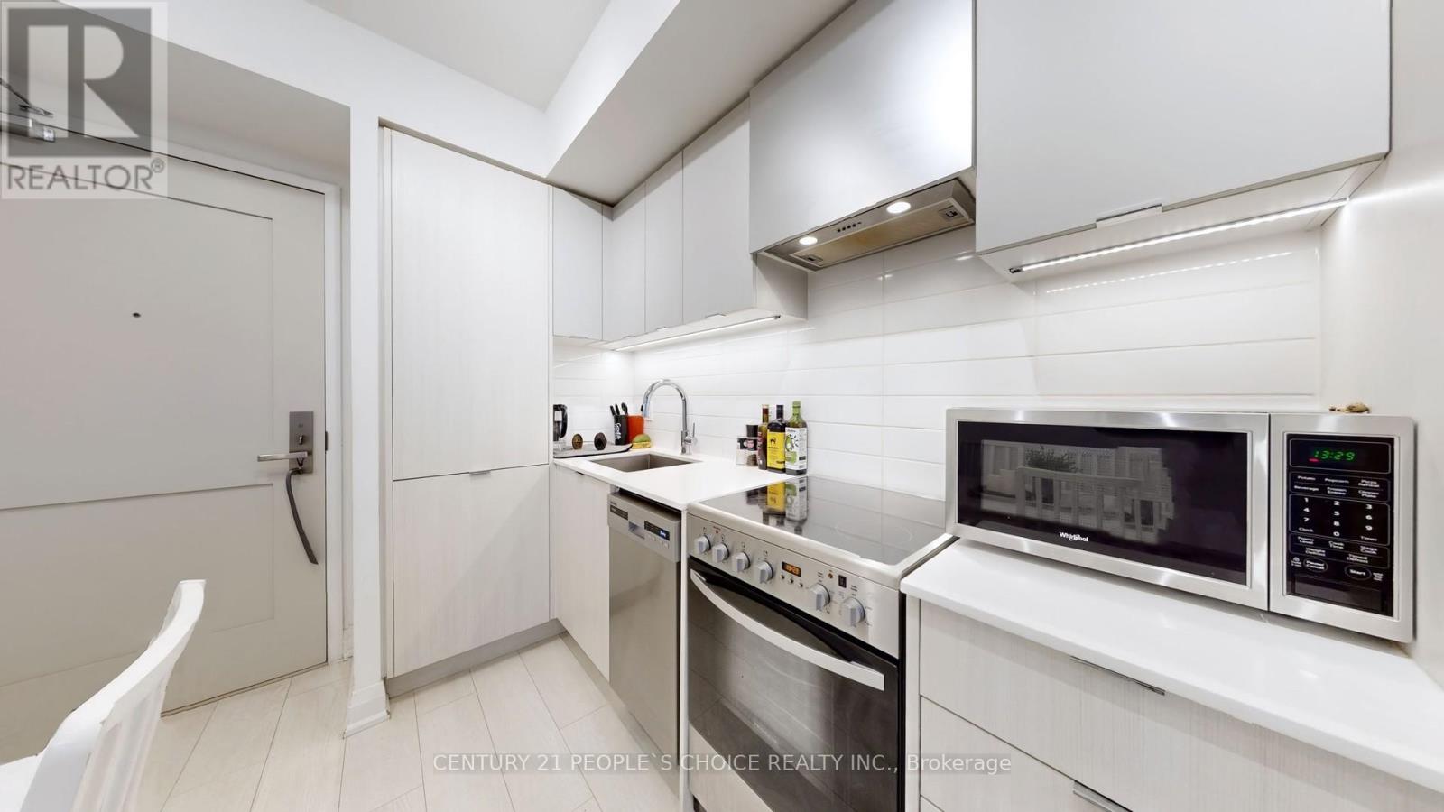 827 - 26 Gibbs Road, Toronto (Islington-City Centre West), Ontario  M9B 0E3 - Photo 25 - W12157166