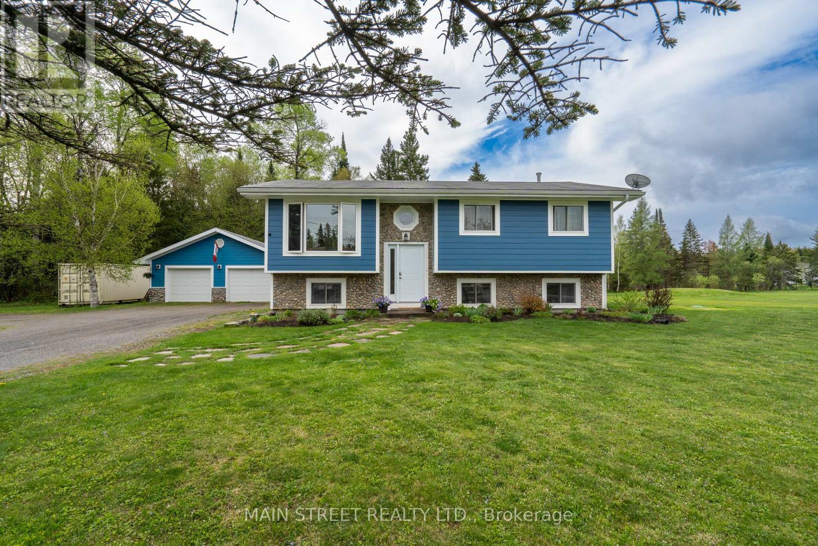 Property at 155 SILVERDALE DRIVE image 3