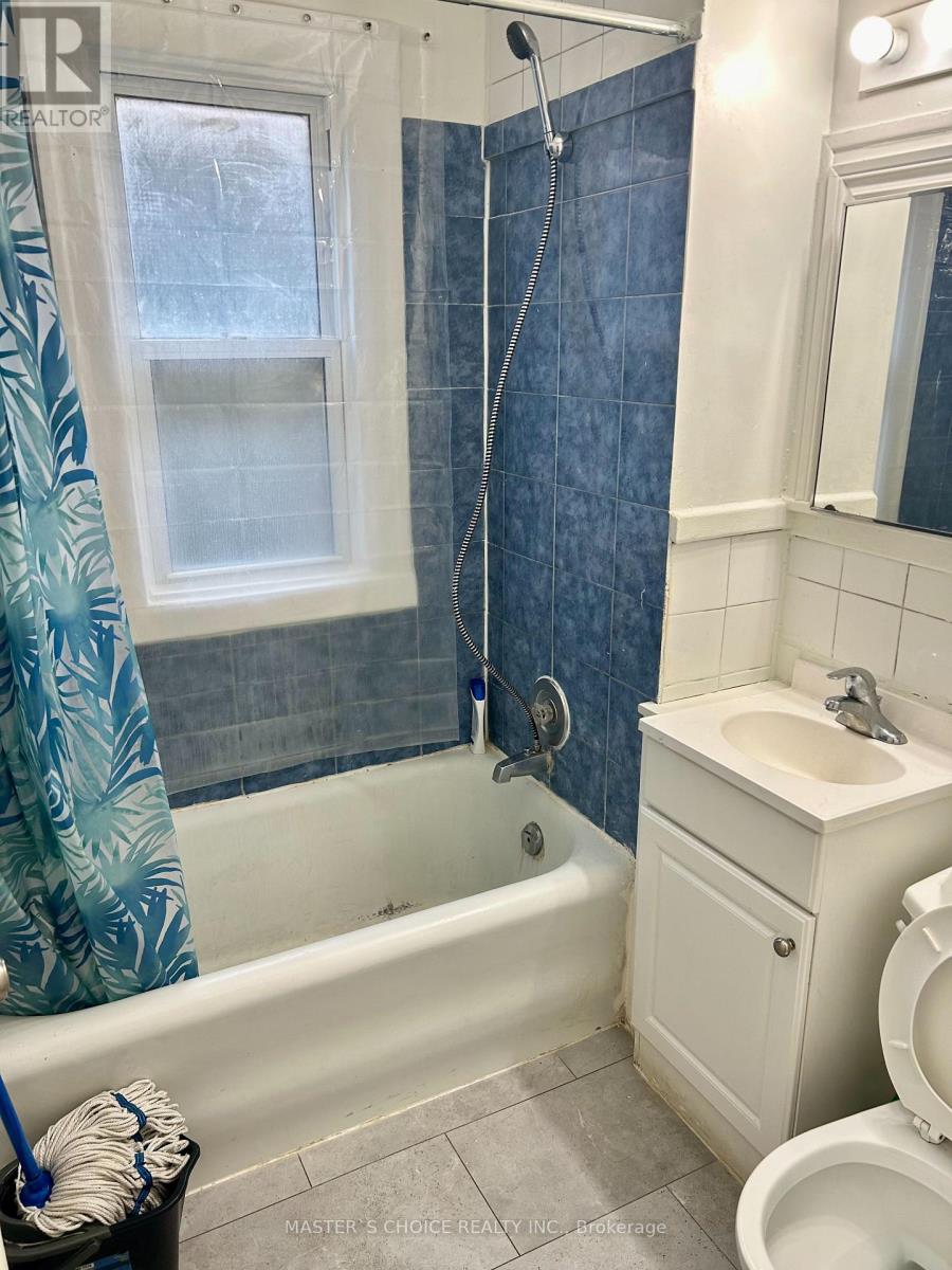 719 Rankin Avenue, Windsor, Ontario  N9B 2R8 - Photo 16 - X12157160