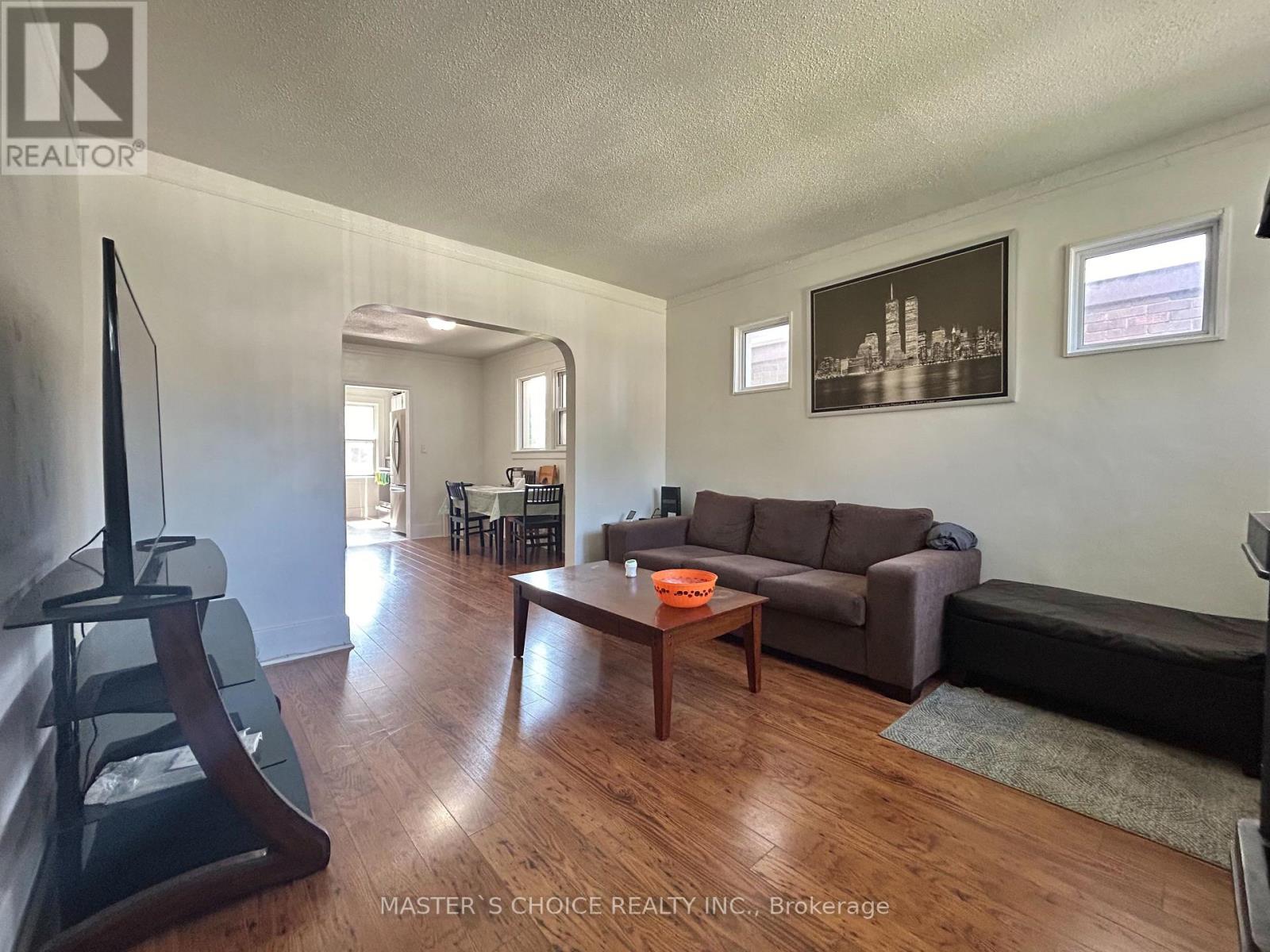 719 Rankin Avenue, Windsor, Ontario  N9B 2R8 - Photo 4 - X12157160