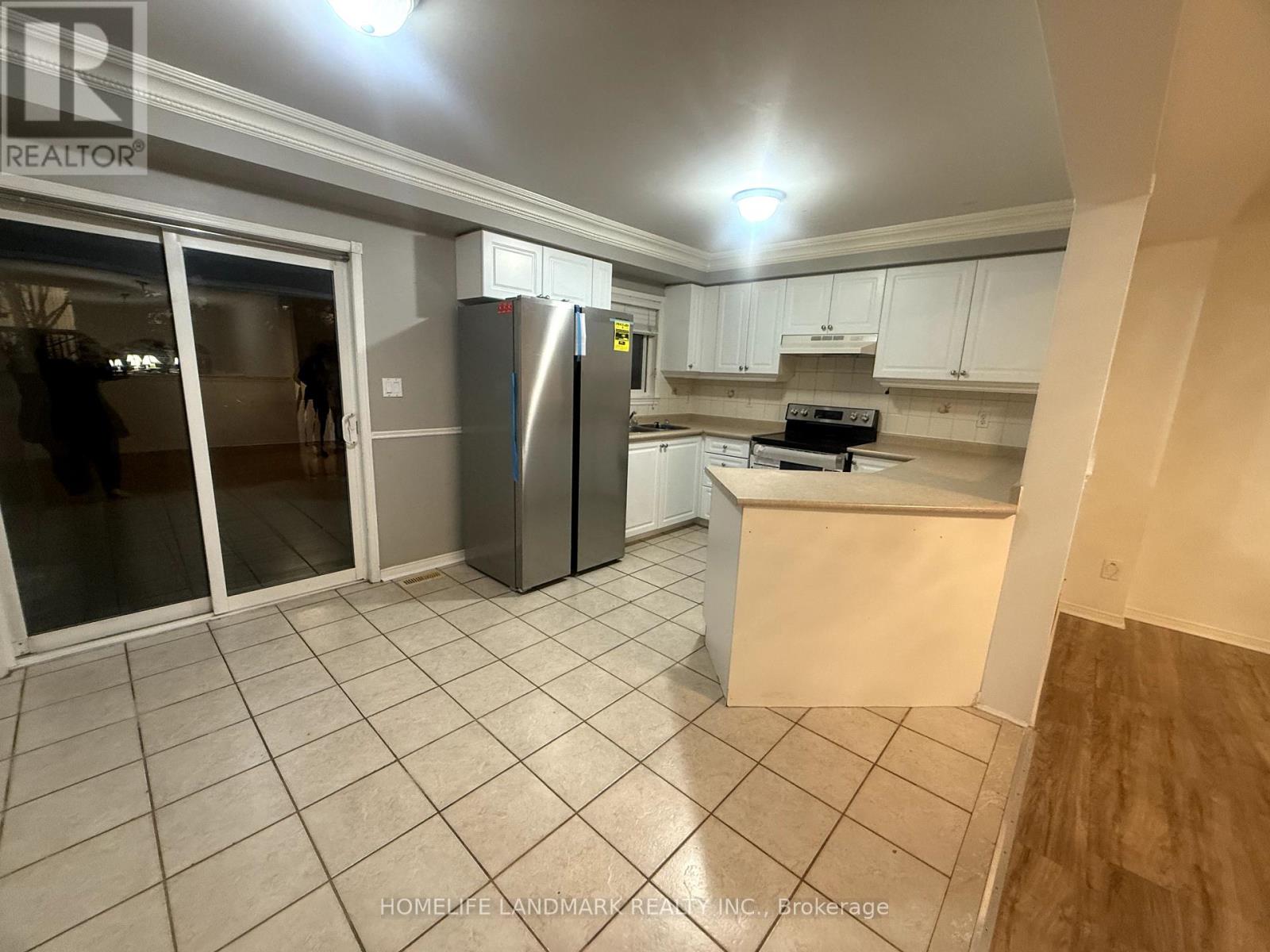75 - 5260 Mcfarren Boulevard, Mississauga, Ontario  L5M 7J2 - Photo 9 - W12141329