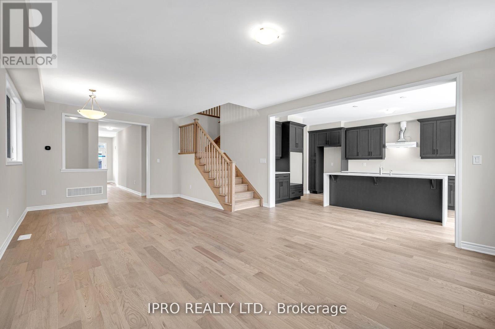 1267 Temperance Crescent, Milton, Ontario  L9T 6J2 - Photo 10 - W12157192