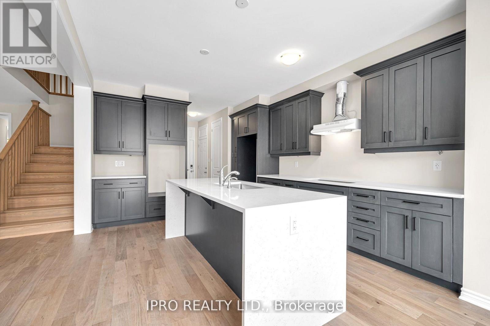 1267 Temperance Crescent, Milton, Ontario  L9T 6J2 - Photo 14 - W12157192