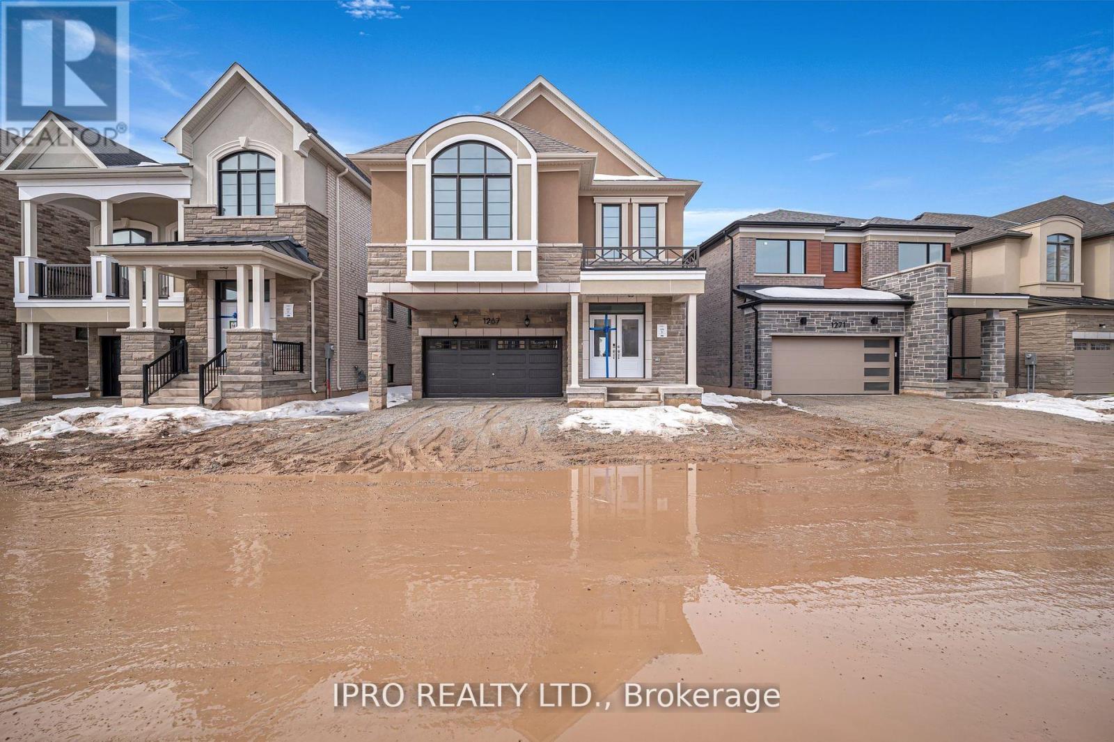 1267 Temperance Crescent, Milton, Ontario  L9T 6J2 - Photo 2 - W12157192
