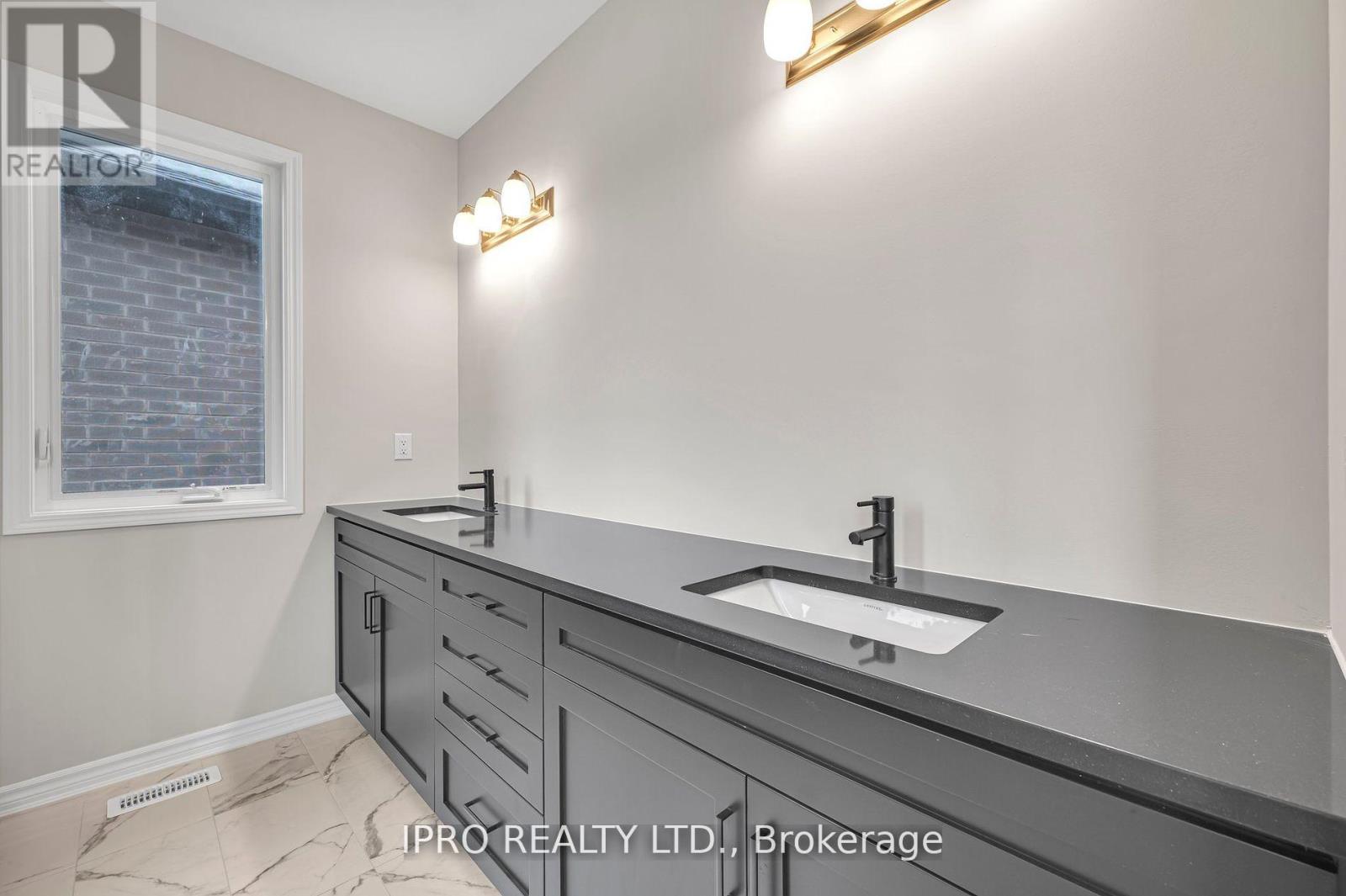 1267 Temperance Crescent, Milton, Ontario  L9T 6J2 - Photo 22 - W12157192