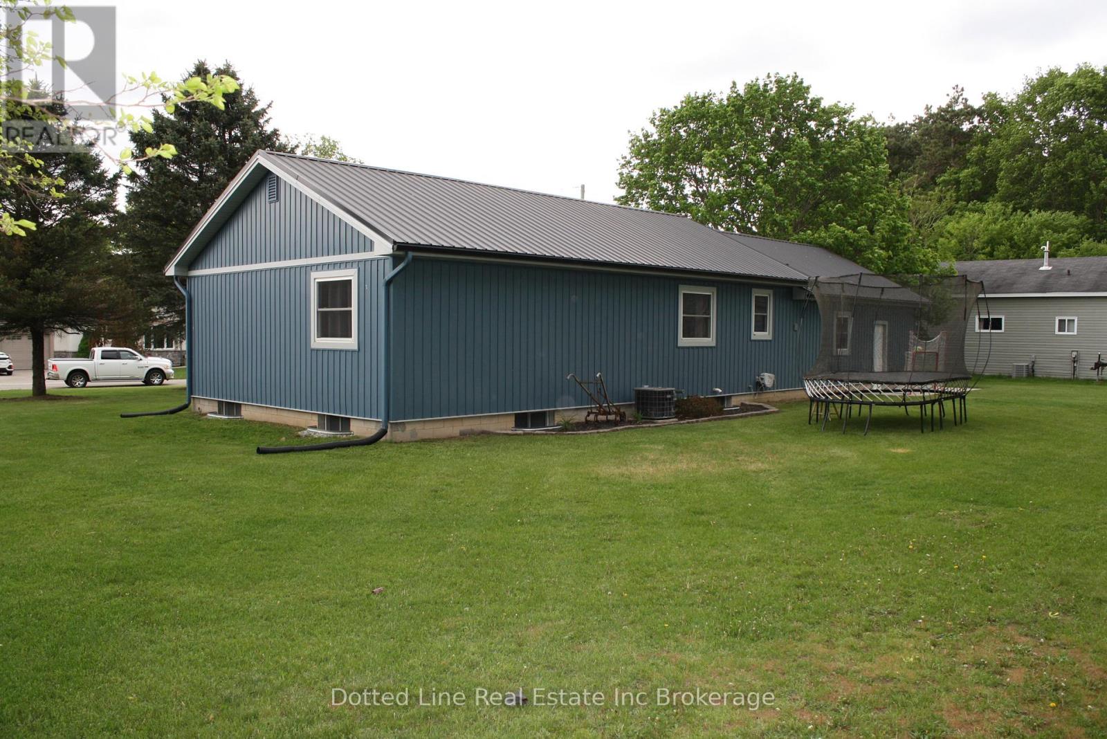 55837 Fifth Street, Bayham, Ontario  N0J 1Y0 - Photo 3 - X12005759
