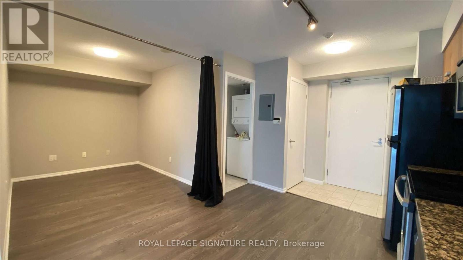 1010 - 37 Grosvenor Street, Toronto, Ontario  M4Y 3G5 - Photo 4 - C12157211