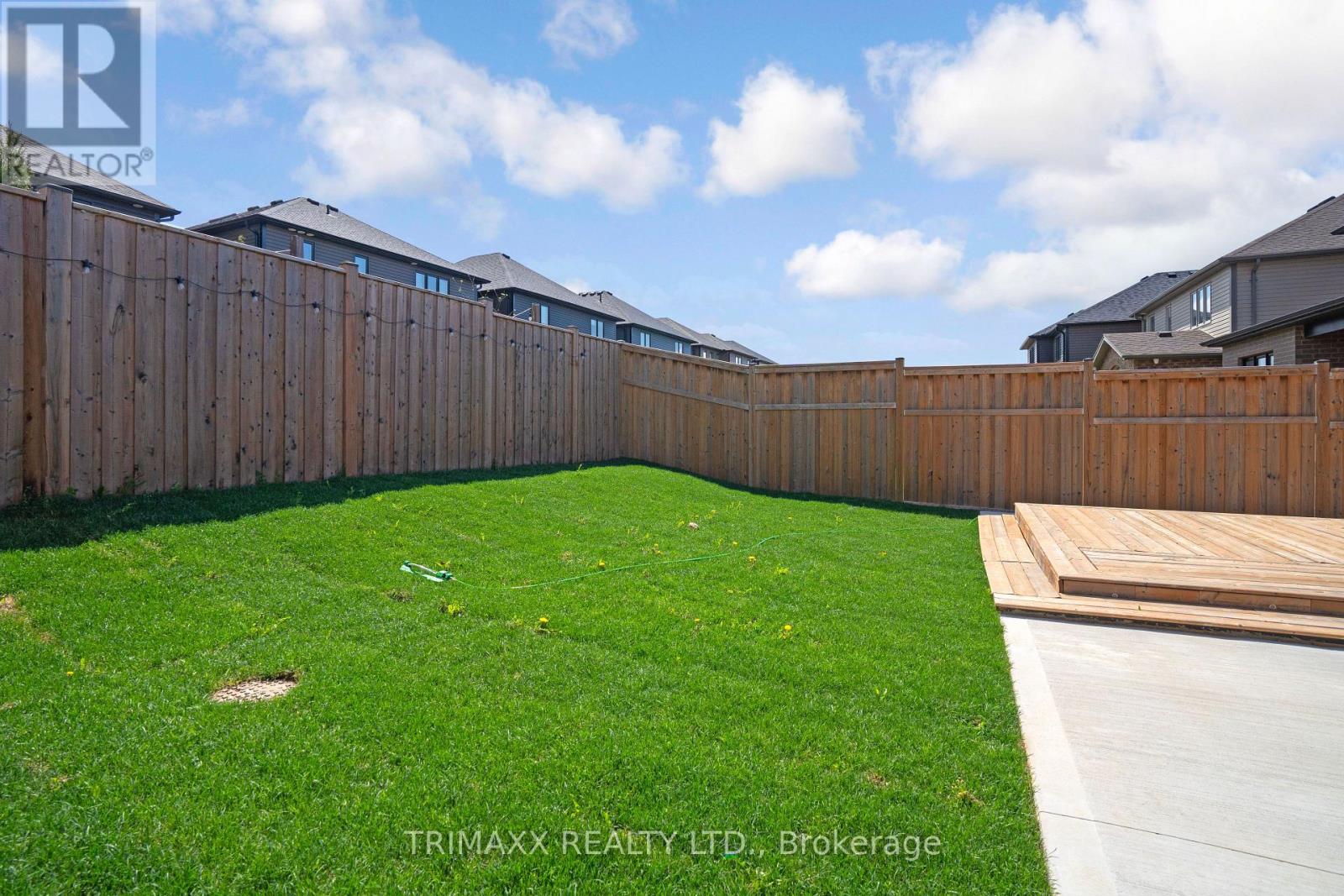 39 Loxleigh Lane, Woolwich, Ontario  N0B 1M0 - Photo 44 - X12135325