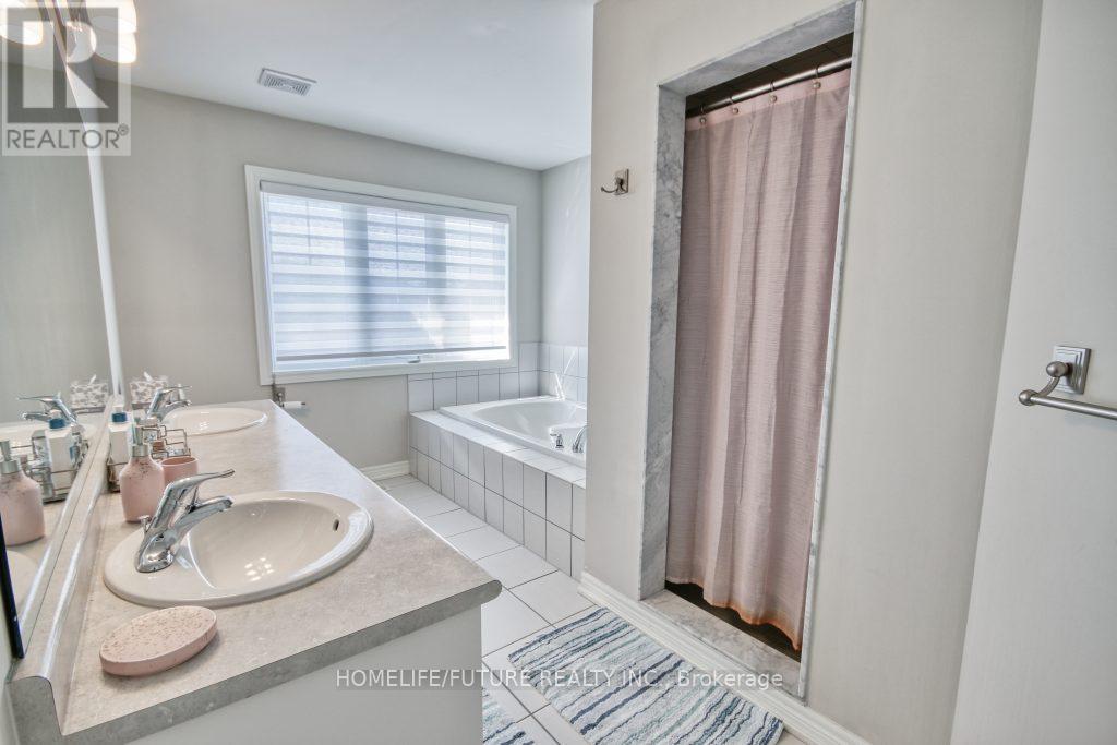 99 Scotia Road, Georgina, Ontario  L0E 1R0 - Photo 16 - N12157213