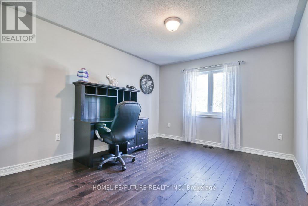 99 Scotia Road, Georgina, Ontario  L0E 1R0 - Photo 20 - N12157213