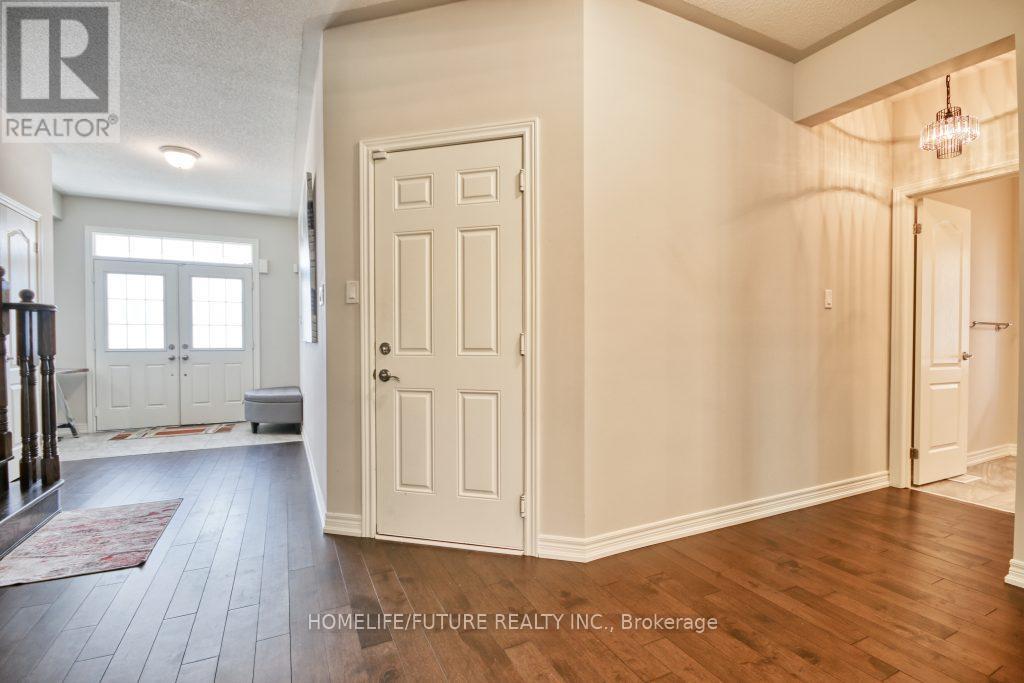 99 Scotia Road, Georgina, Ontario  L0E 1R0 - Photo 5 - N12157213
