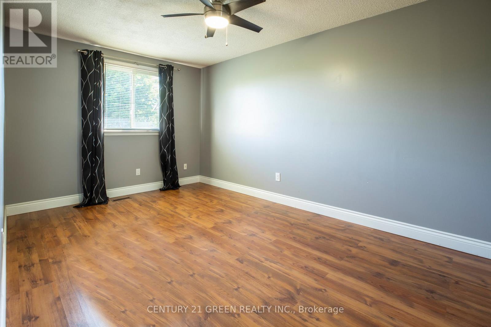 26 - 26 Carisbrooke Court, Brampton, Ontario  L6S 3K1 - Photo 17 - W12063279