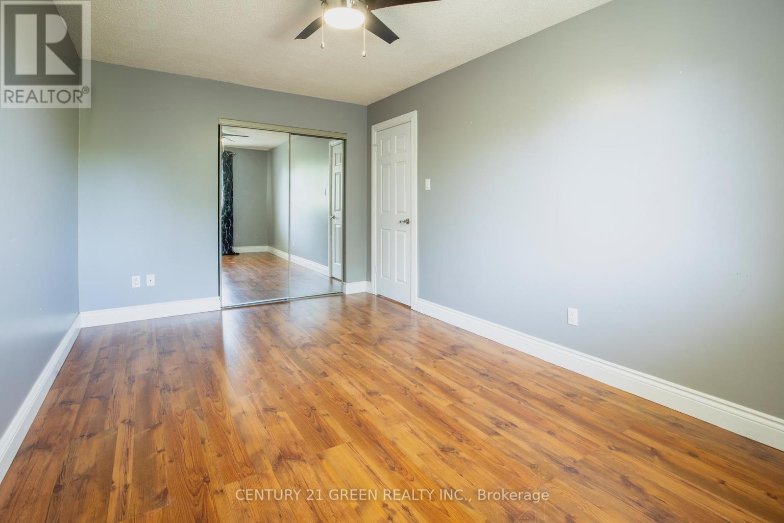 26 - 26 Carisbrooke Court, Brampton, Ontario  L6S 3K1 - Photo 18 - W12063279