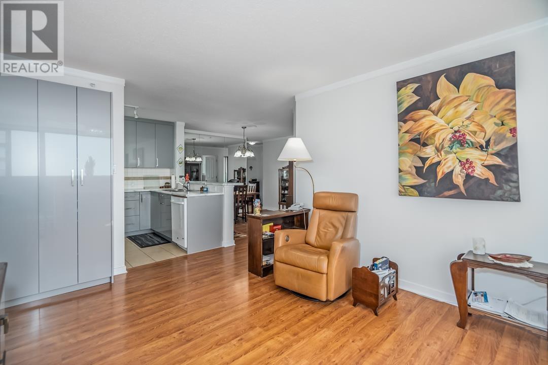 1404 6659 Southoaks Crescent, Burnaby, British Columbia  V5E 4M9 - Photo 6 - R2998087