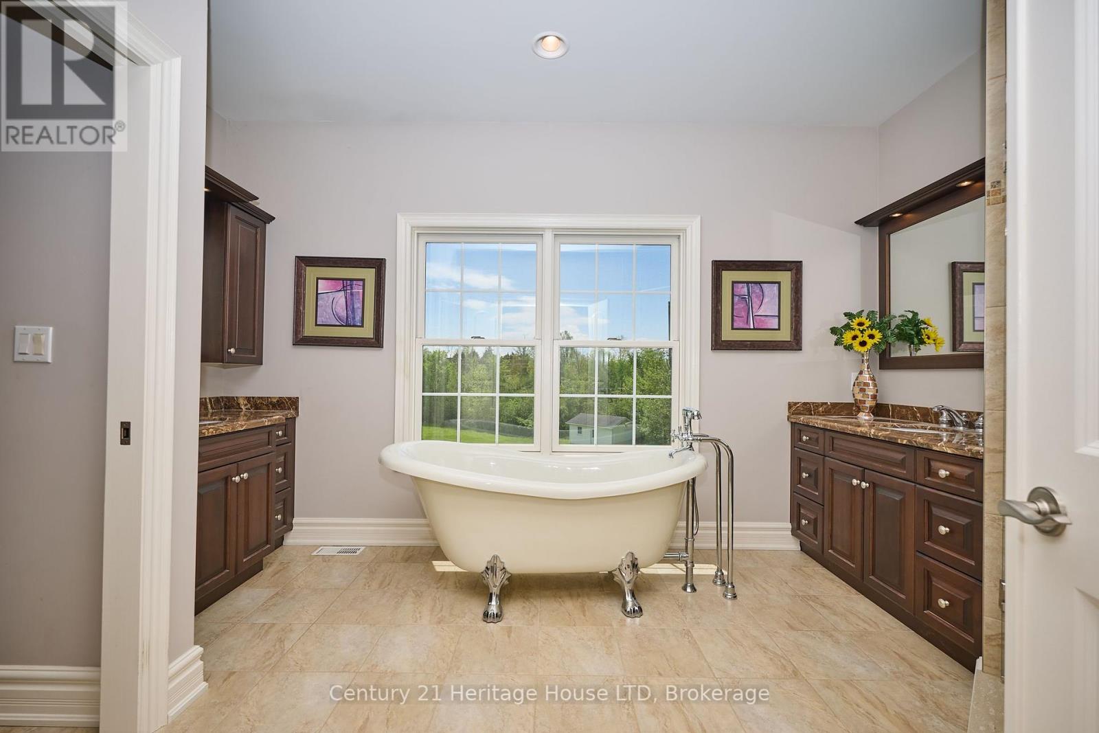4069 Niagara River Parkway Parkway, Fort Erie, Ontario  L0S 1S0 - Photo 30 - X12155879