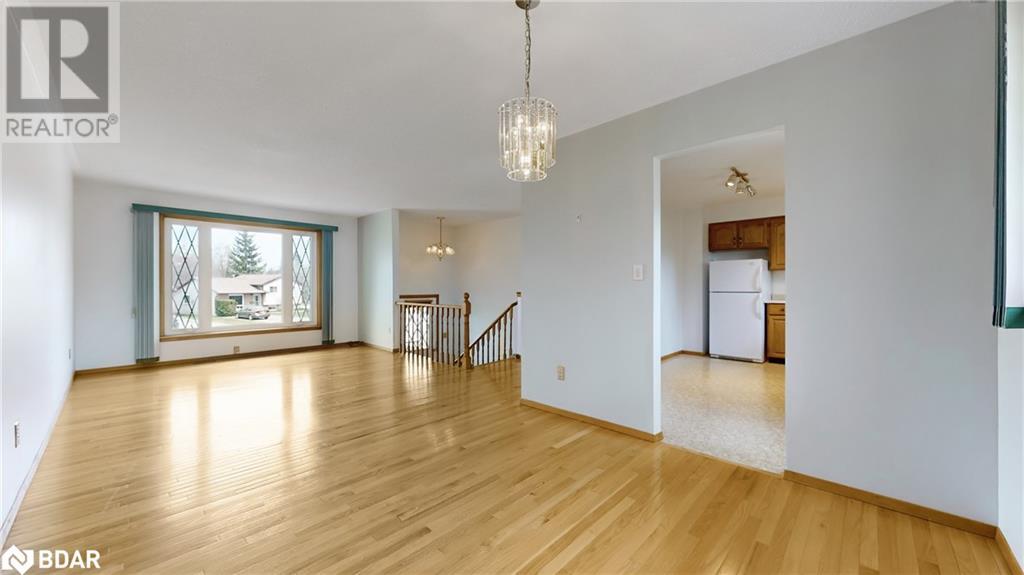 4 Gaudaur Court, Orillia, Ontario  L3V 7B4 - Photo 11 - 40717075