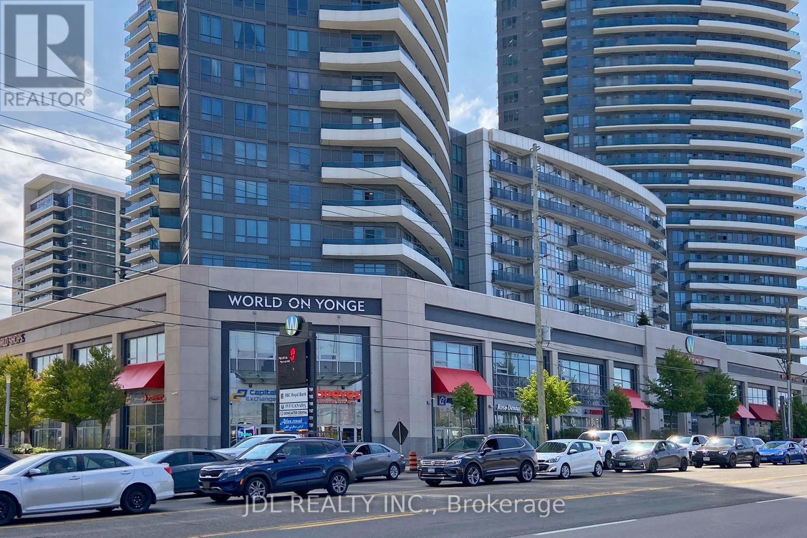 736 - 7171 Yonge Street, Markham, Ontario  L3T 0C5 - Photo 2 - N12157217