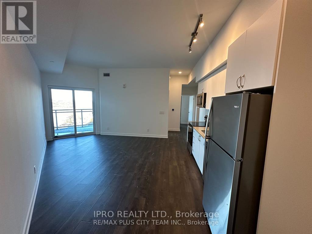 208 - 56 Lakeside Terrace, Barrie, Ontario  L4M 0L5 - Photo 2 - S12157218