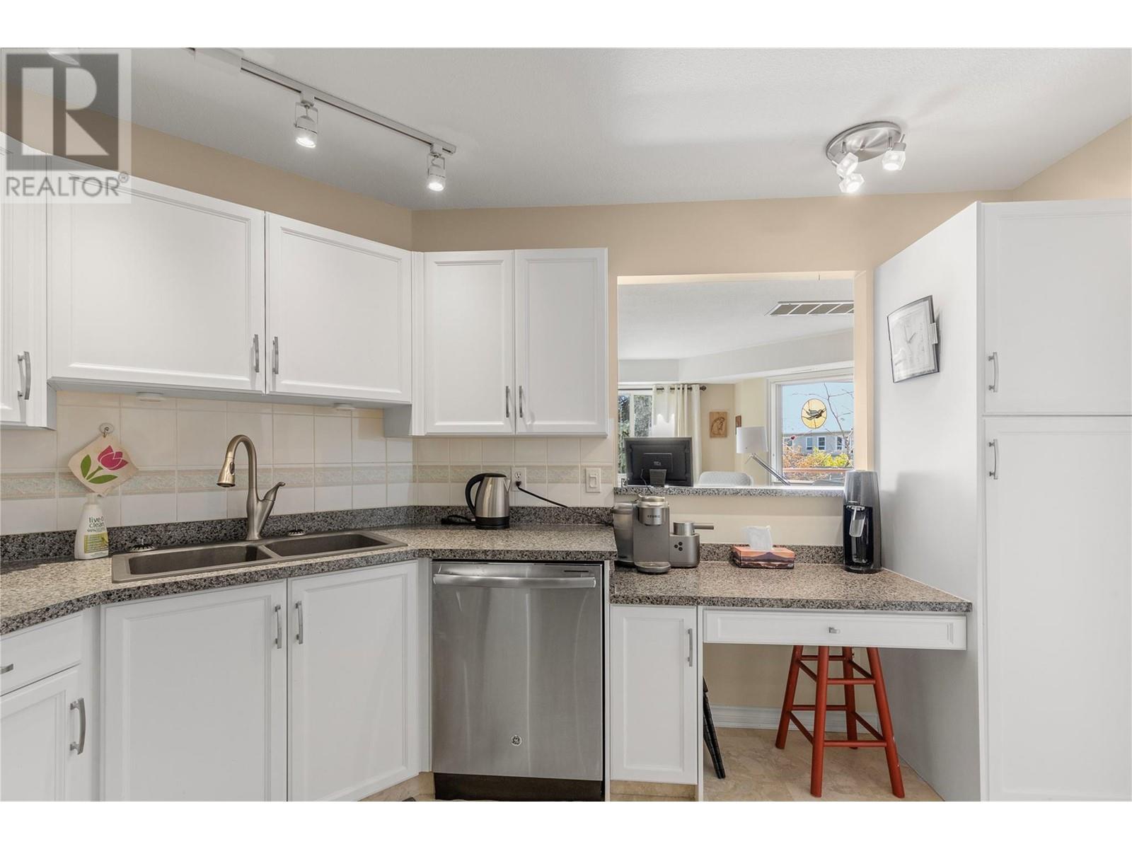3301 Centennial Drive Unit# 308, Vernon, British Columbia  V1T 2T8 - Photo 11 - 10344630