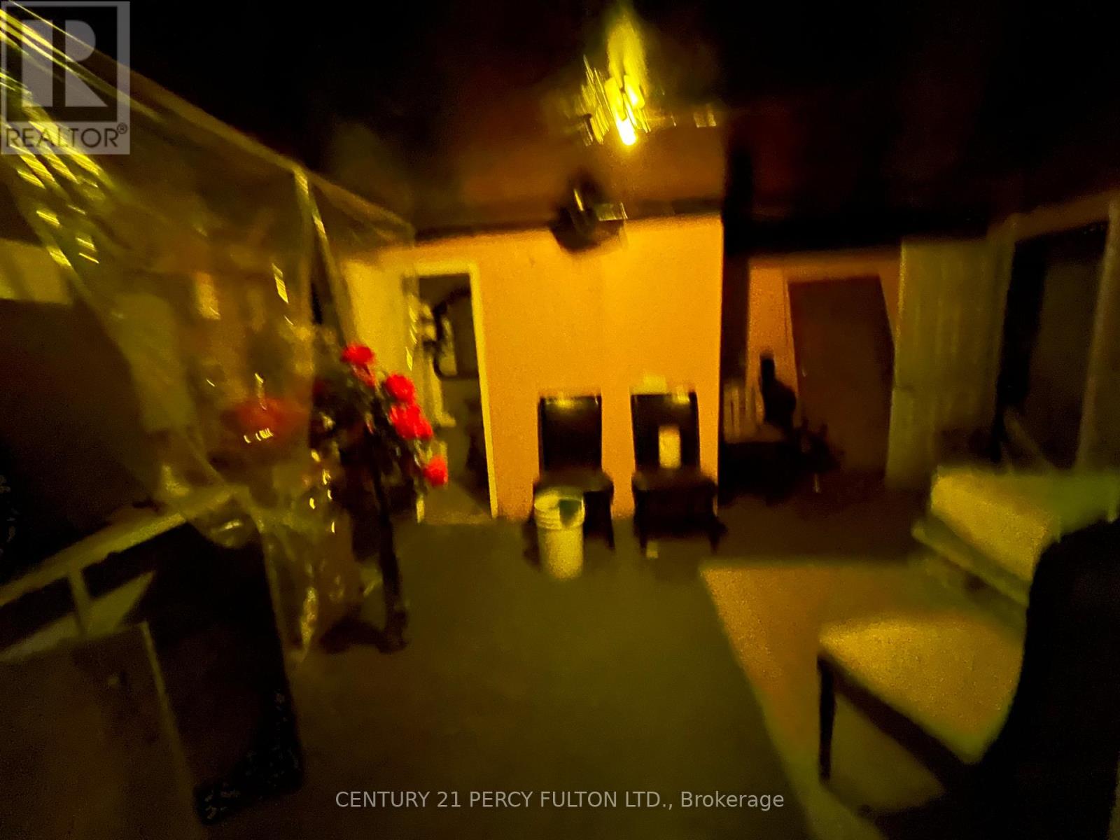 1506 Eglinton Avenue W, Toronto, Ontario  M6E 2G5 - Photo 14 - W12149363