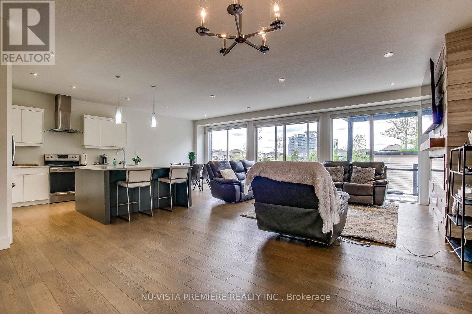 Photo 9 of 49 for 2229 Wateroak Drive