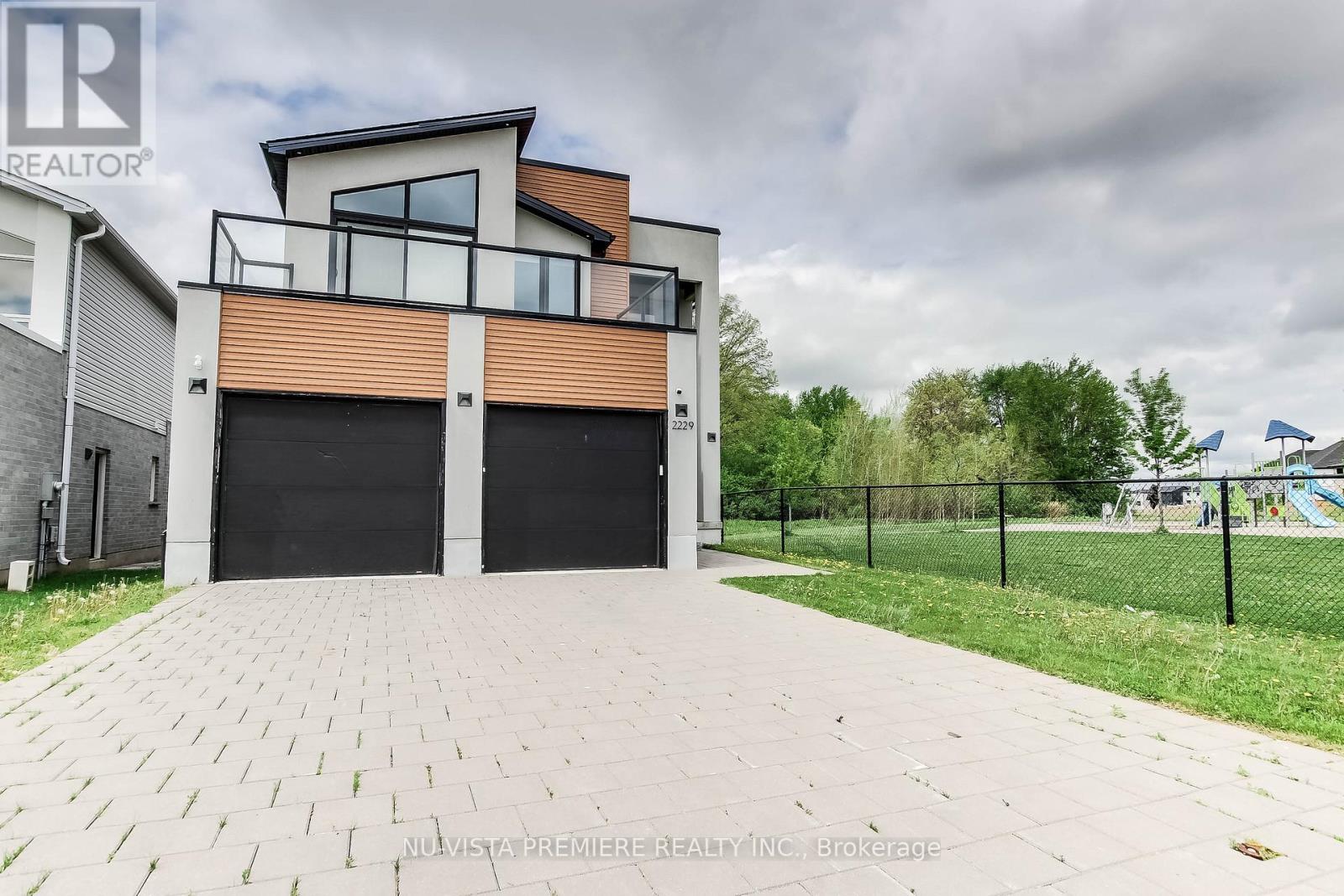 2229 Wateroak Drive, London North, Ontario  N6G 0R1 - Photo 4 - X12152921