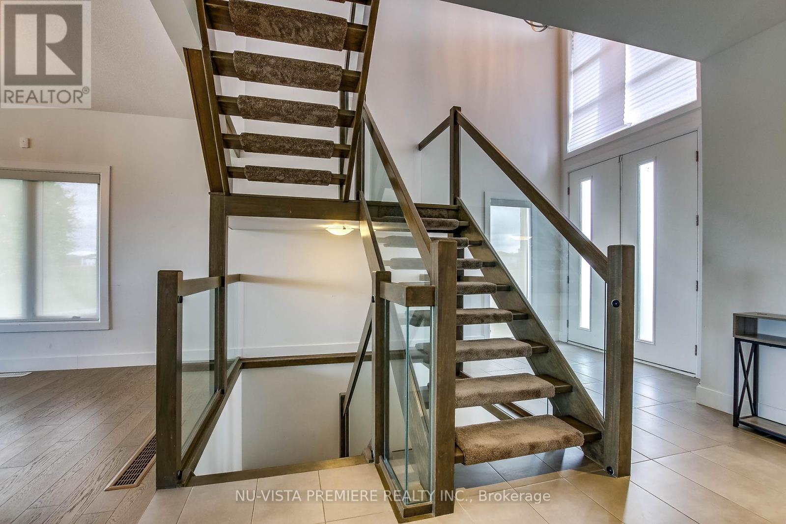 2229 Wateroak Drive, London North, Ontario  N6G 0R1 - Photo 8 - X12152921