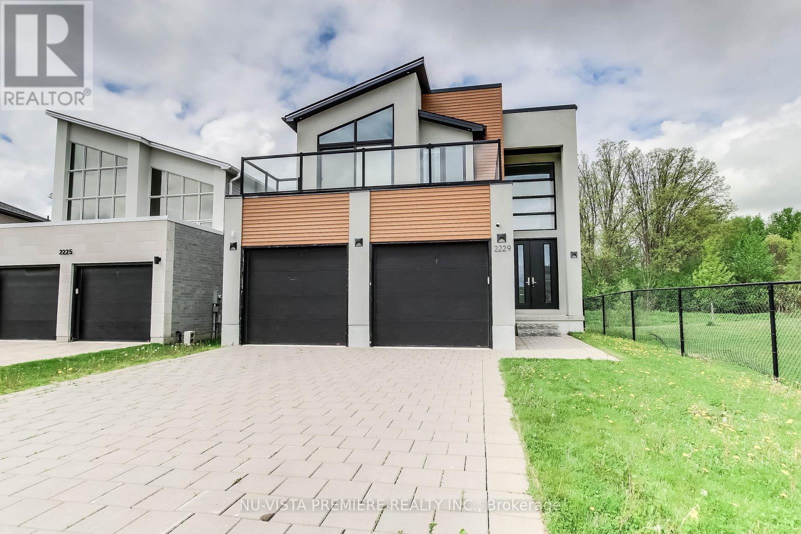 2229 Wateroak Drive, London North, Ontario  N6G 0R1 - Photo 6 - X12152921