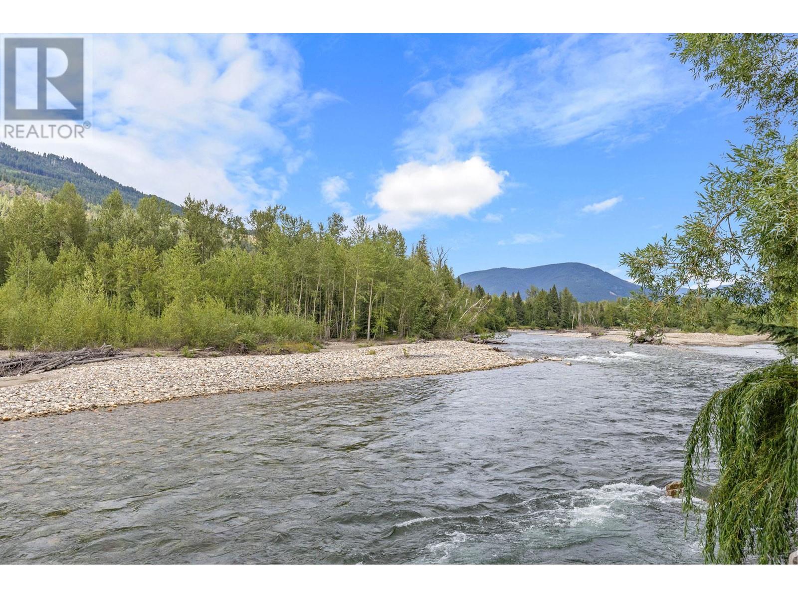 1361 6 Highway, Cherryville, British Columbia  V0E 2G1 - Photo 28 - 10348003