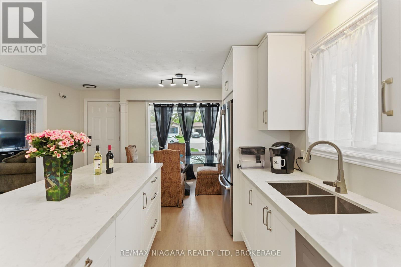 84 Regent Drive, St. Catharines, Ontario  L2M 3L7 - Photo 15 - X12157233