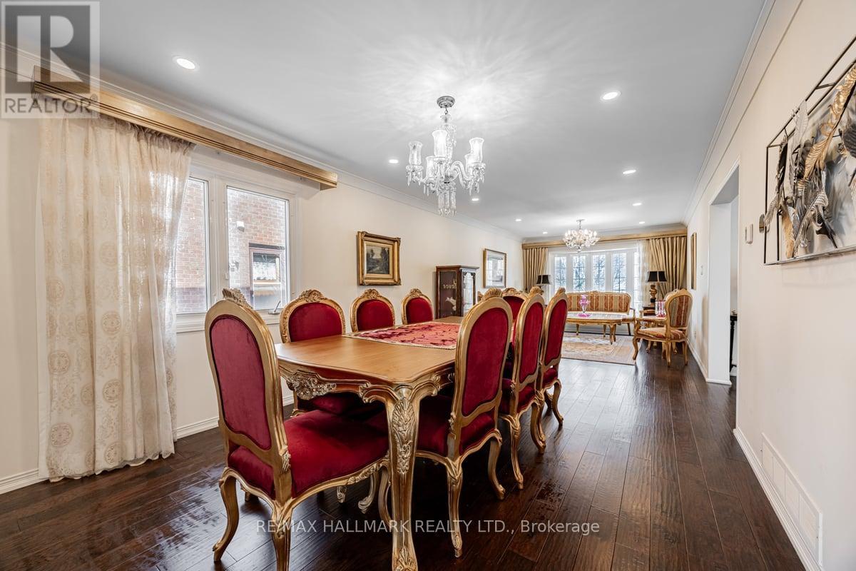 9 Addison Street, Richmond Hill, Ontario  L4C 7M2 - Photo 8 - N12021149