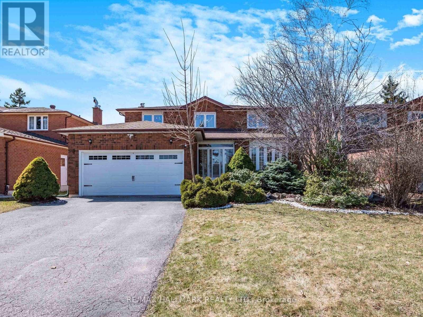 9 Addison Street, Richmond Hill, Ontario  L4C 7M2 - Photo 1 - N12021149