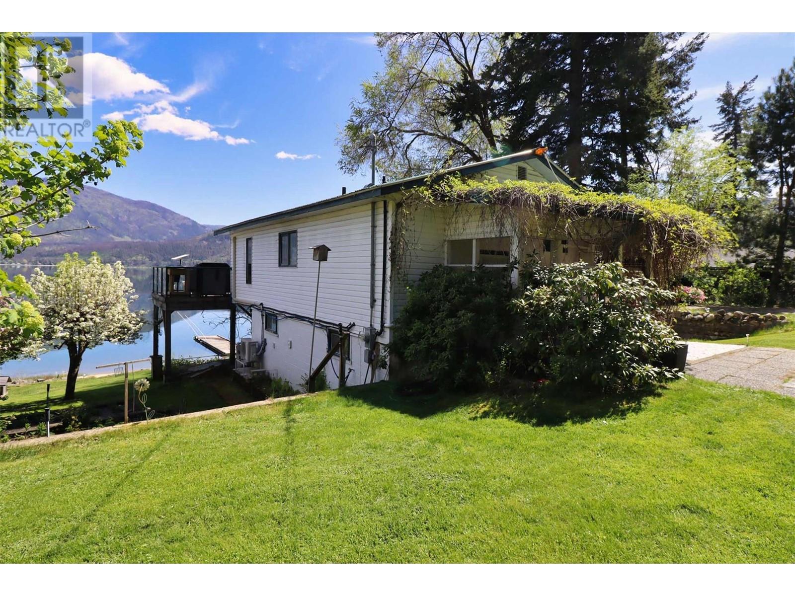 1085 Little Shuswap Lake Road, Chase, British Columbia  V0E 1M2 - Photo 59 - 10348349