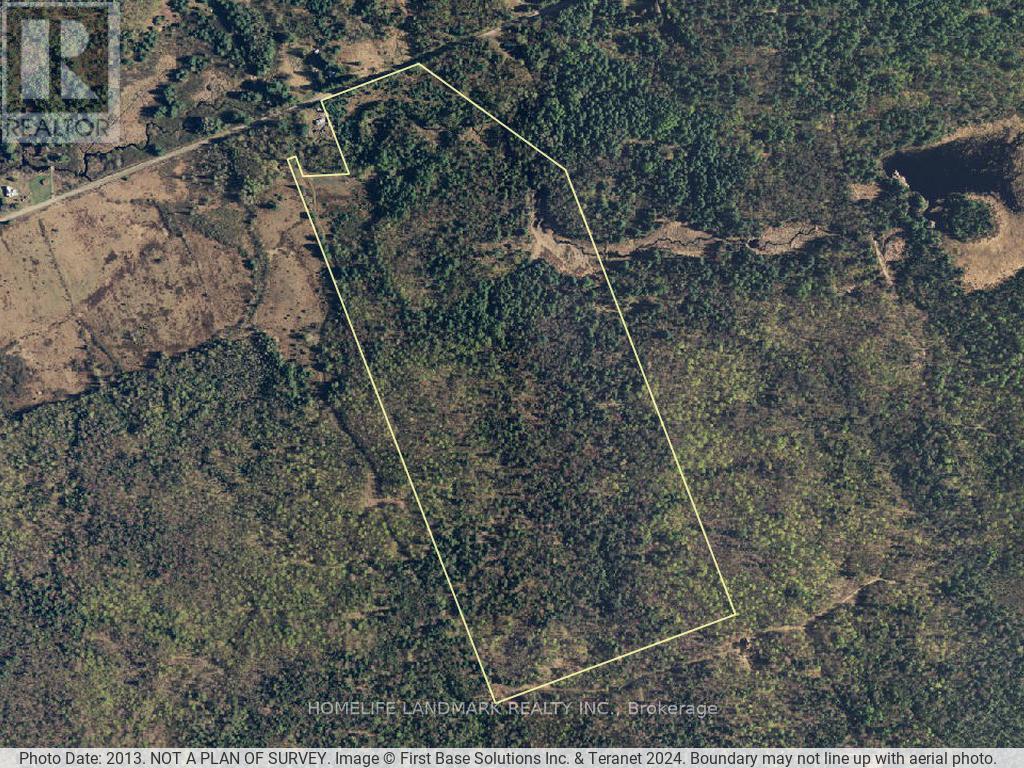 1995 Bear Cave Road, Muskoka Lakes, Ontario  P0C 1J0 - Photo 1 - X12111246