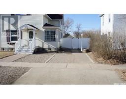 818 3rd STREET Eastend